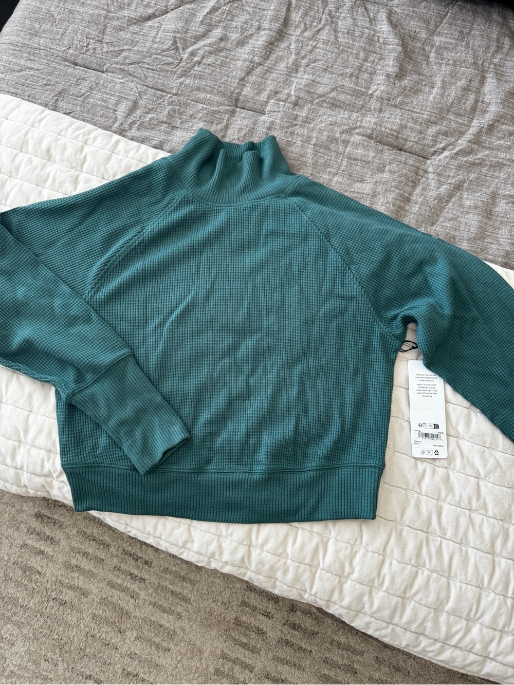 NWT ALO Waffle Weekend Escape Mock Neck